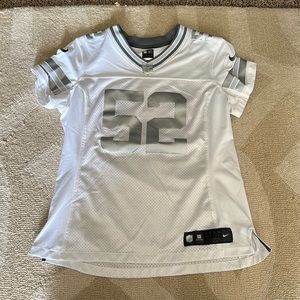 Clay Matthew’s silver and white jersey. Number 52. Women’s M